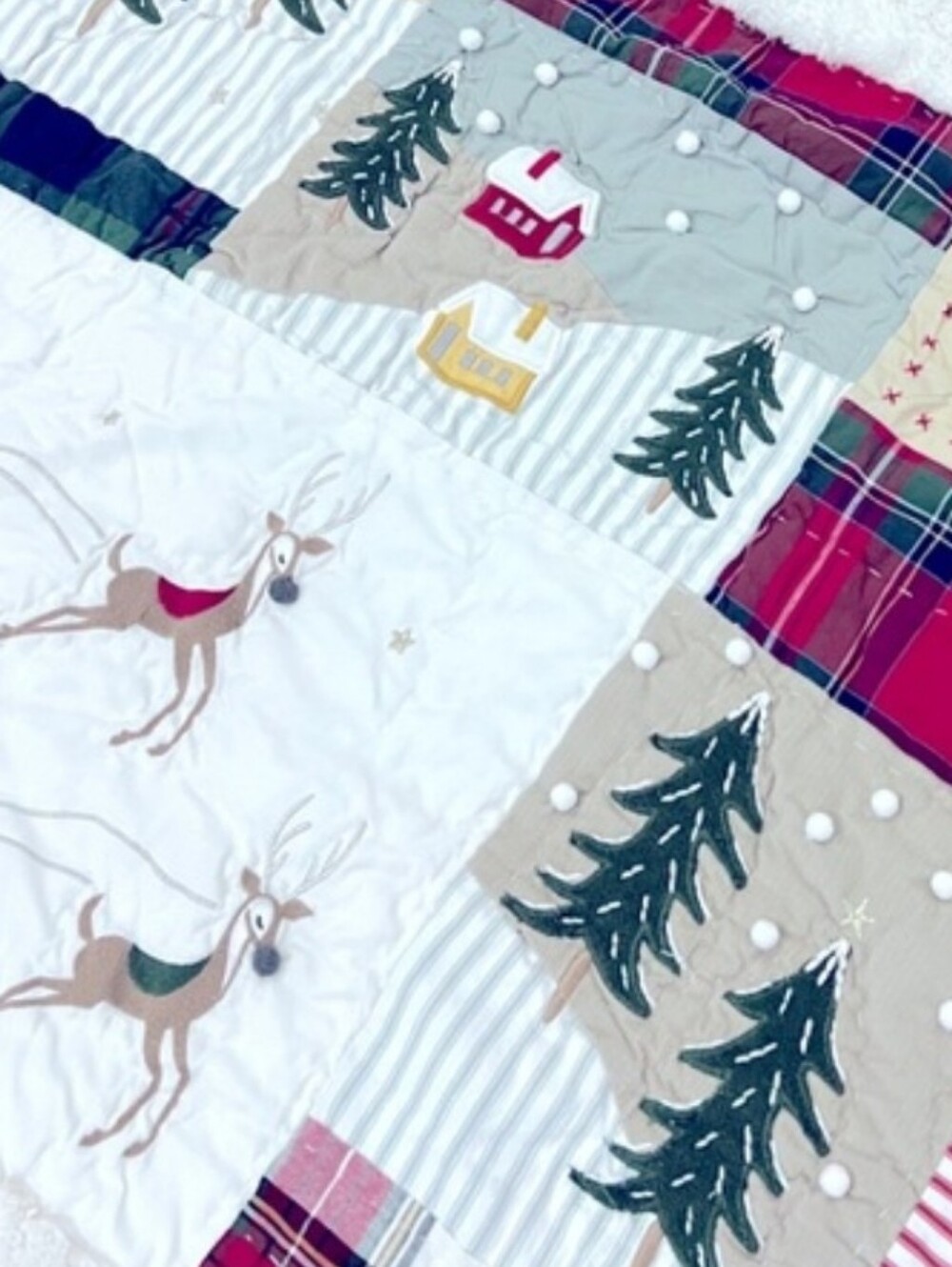 Brand New Handmade Reindeer Holiday HeritageNursery Quilt Christmas Throw